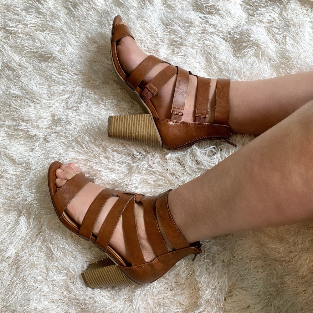 Cognac brown strappy block heel sandals - Picture 4 of 4